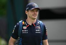 Verstappen sancionado por usar lenguaje vulgar en rueda de prensa