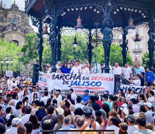 Realizan marcha para defender el triunfo electoral de Pablo Lemus