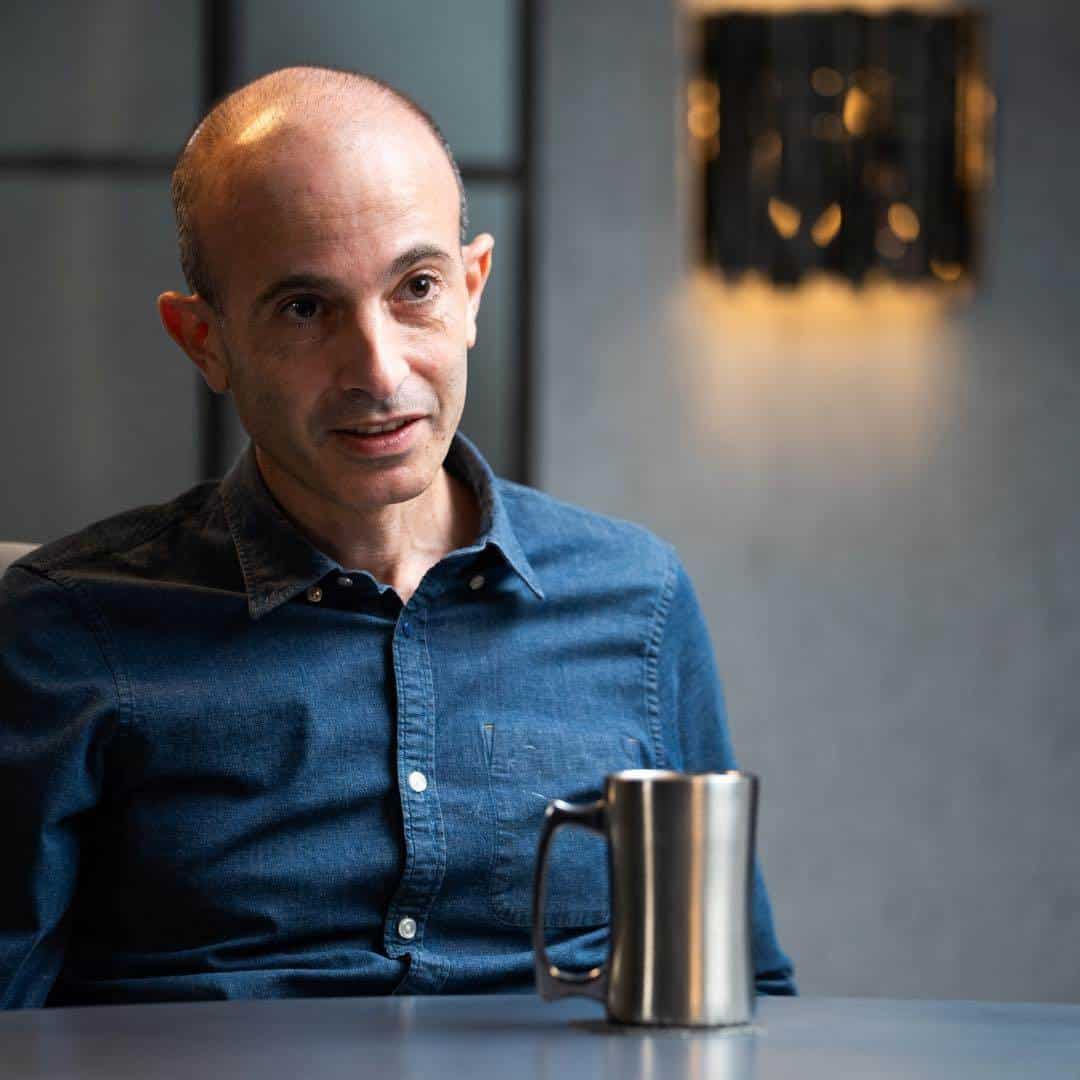 El escritor Yuval Noah Harari presenta Nexus, una reflexión sobre el impacto de IA en la humanidad