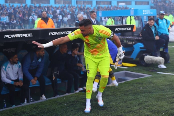 Boca sanciona a su arquero Sergio Romero por discutir con hinchas tras derrota ante River