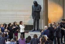 Inauguran una estatua del músico Johnny Cash en el Capitolio de Estados Unidos