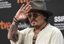 Johnny Depp presenta su nueva película en San Sebastián, siempre fiel al controvertido artista