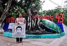 Los padres de Ayotzinapa: Sin otra alternativa que confiar en Sheinbaum