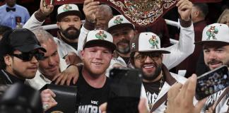 El campeón Canelo Álvarez confía en Claudia Sheinbaum