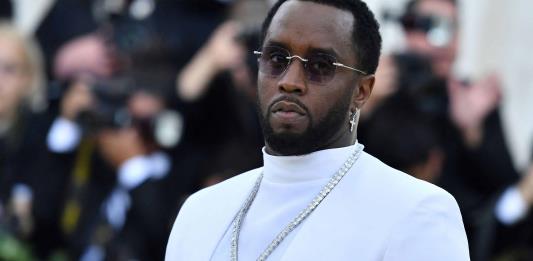 La fiscalía describe dos caras del rapero Diddy Combs en el juicio en Nueva York