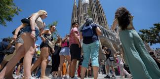 España bate récord de visitantes en pleno debate sobre el exceso de turismo