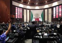 Diputados de México aprueban la Ley silla para proteger a quienes trabajan de pie