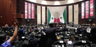 Diputados de México aprueban la Ley silla para proteger a quienes trabajan de pie