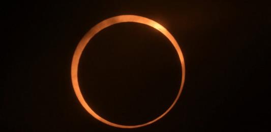 Eclipse solar anular se vio en Isla de Pascua y la Patagonia de Chile y Argentina