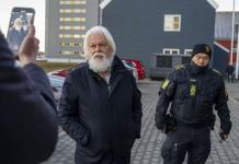 Groenlandia prolonga la detención del defensor de ballenas Paul Watson hasta el 23 de octubre