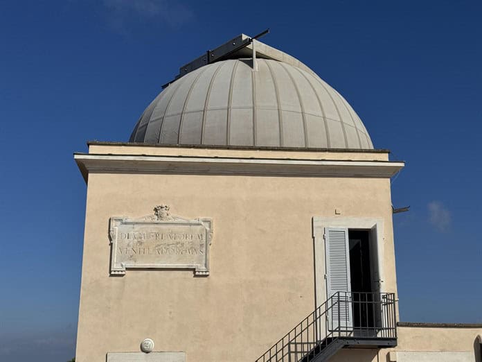 El cosmos desde el Vaticano: el palacio estival de los papas abre sus telescopios al mundo