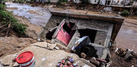 Las lluvias del huracán John derrumban casas y sueños de familias en Acapulco