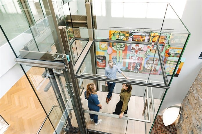 Un museo neerlandés encuentra una de sus obra de arte en la basura