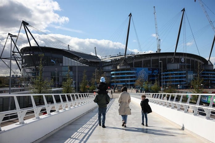 El Manchester City gana el primer asalto a la Premier League