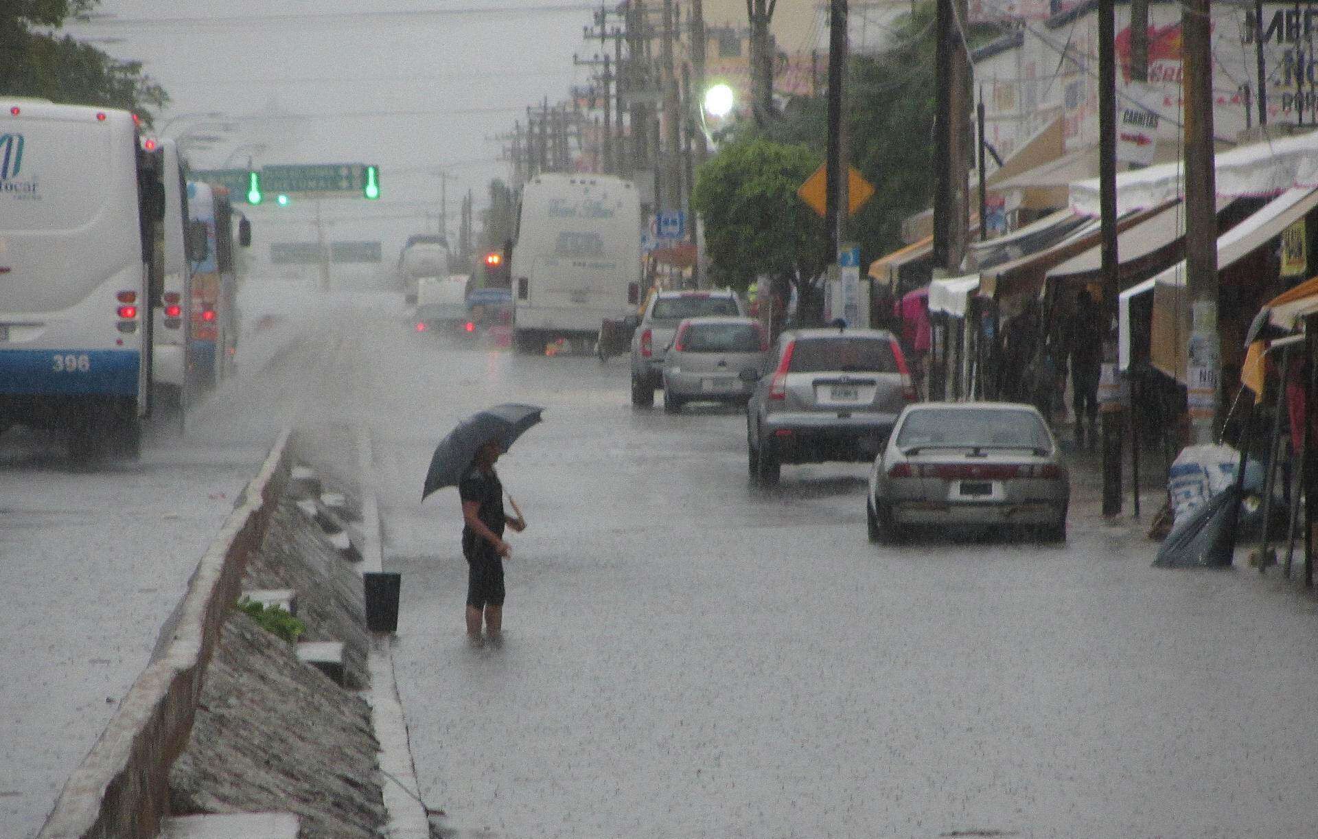 Climatólogo advierte con canciones de que México se calienta más que el promedio global Climatólogo advierte con canciones de que México se calienta más que el promedio global