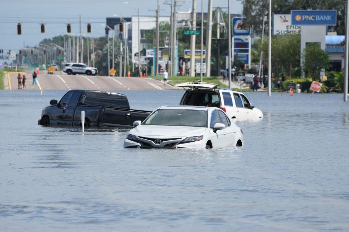 Huracán Milton provoca al menos 10 muertos y arrasa el centro de Florida