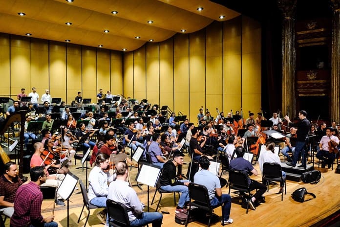 La Orquesta Filarmónica de Jalisco promueve el talento juvenil en el Teatro Degollado