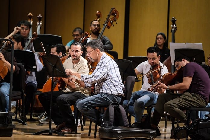 La Orquesta Filarmónica de Jalisco promueve el talento juvenil en el Teatro Degollado