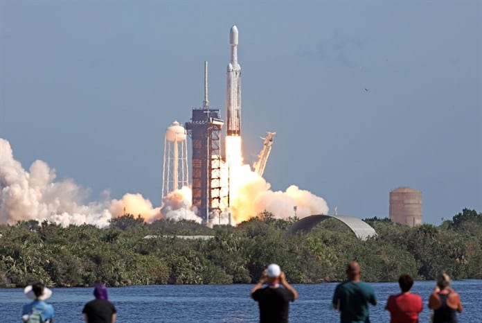 La NASA se lanza a investigar la posible existencia de vida en una luna de Júpiter