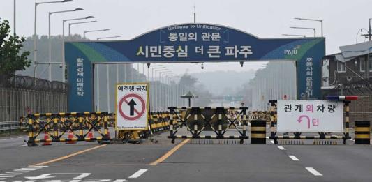 Corea del Norte dinamita carreteras que conectaban con el Sur