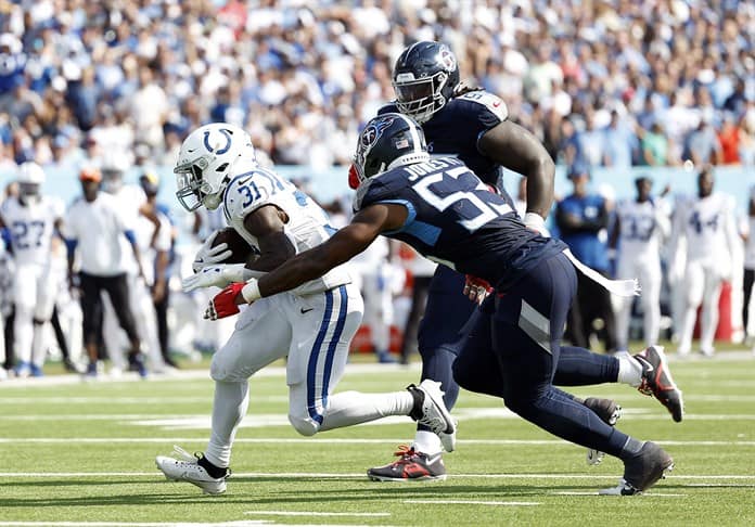 El mexicano Rigoberto Sánchez, el mejor de los equipos especiales en la semana 6 de la NFL