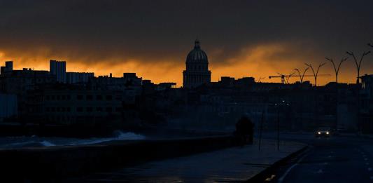 La mitad de La Habana vuelve a tener luz en cuarto día de apagón en Cuba