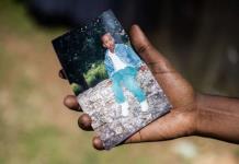 Los convoyes de la vida, la increíble historia de cómo mil niños fueron salvados del genocidio en Ruanda.