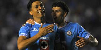 Cruz Azul aplasta a Juárez y se aleja en la cima del fútbol mexicano