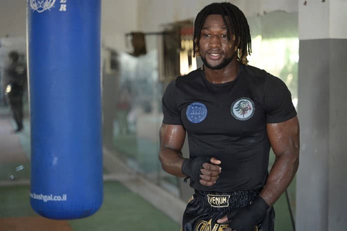 El kickboxing pega fuerte en Senegal