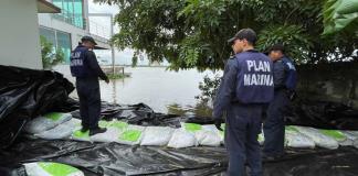 Autoridades y ciudadanos contienen inundación que amenazaba patrimonio en Tlacotalpan, Veracruz