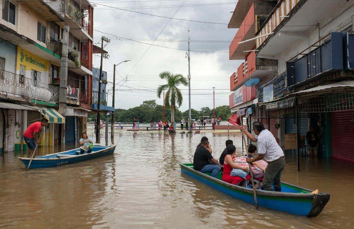 Al menos 5 fenómenos meteorológicos dejarán lluvias en 23 estados mexicanos este lunes