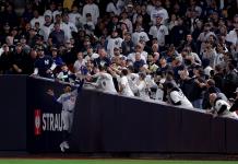 Yankees vetan a aficionados que interfirieron en juego de Serie Mundial