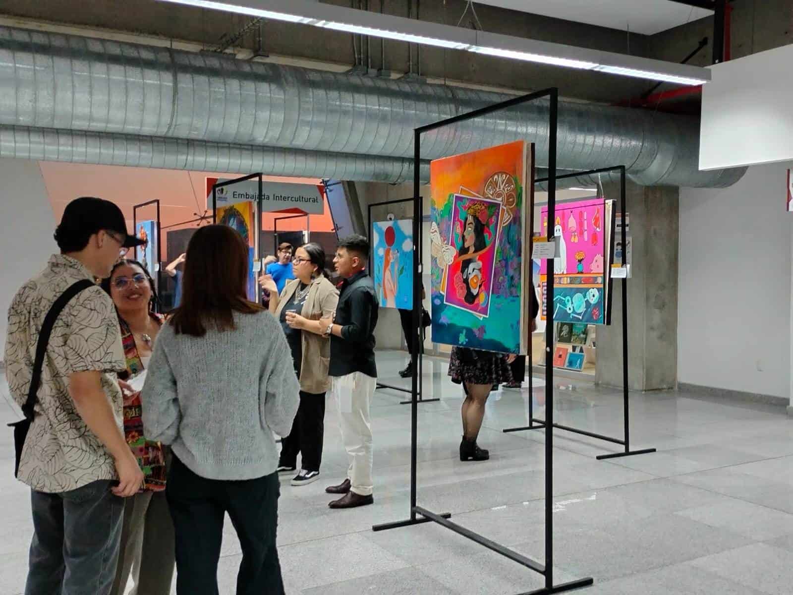 Artistas plásticos exponen sus obras con motivo del Día de Muertos en la Biblioteca Pública del Estado