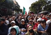 Manifestantes apoyan a Suprema Corte que busca inconstitucionalidad de reforma judicial