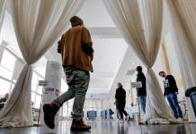 Denuncian amenazas contra centros de votación en mayor condado del estado clave de Georgia