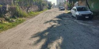 Se quejan por calle de tierra desde hace 10 años; en los archivos ya estaba pavimentada