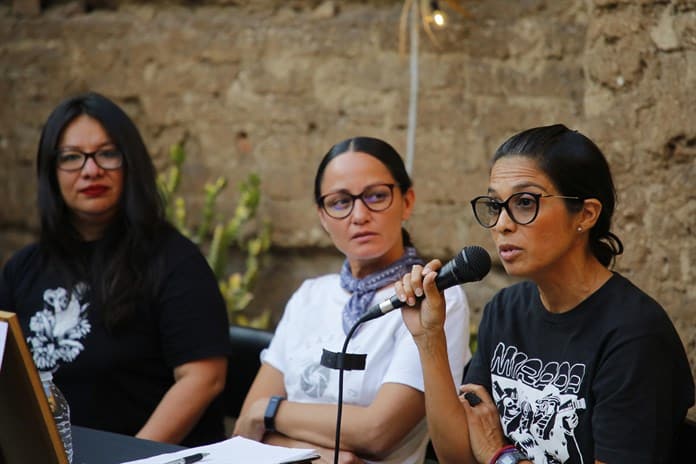 Fotógrafas piden a los medios a cuidar la salud mental de los periodistas en México