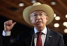 Relación comercial México-EEUU está protegida por el T-MEC, afirma embajador Ken Salazar