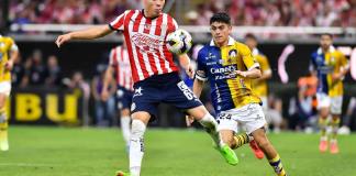 Las Chivas del Guadalajara, se complicaron la existencia y se quedaron sin pase directo a la liguilla