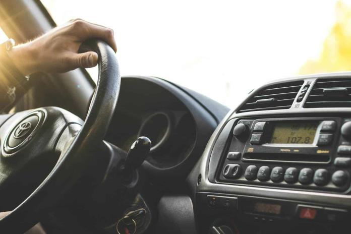 Lomelí quiere que Jalisco aplique licencias de conducir gratis y con sistema de puntos