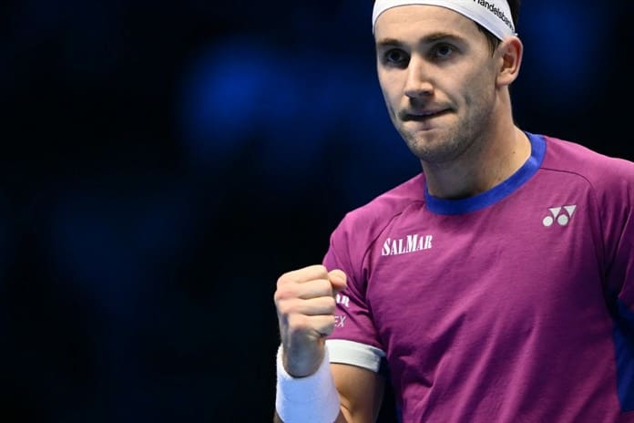 Un irreconocible Alcaraz pierde ante Ruud en su estreno en el Masters ATP
