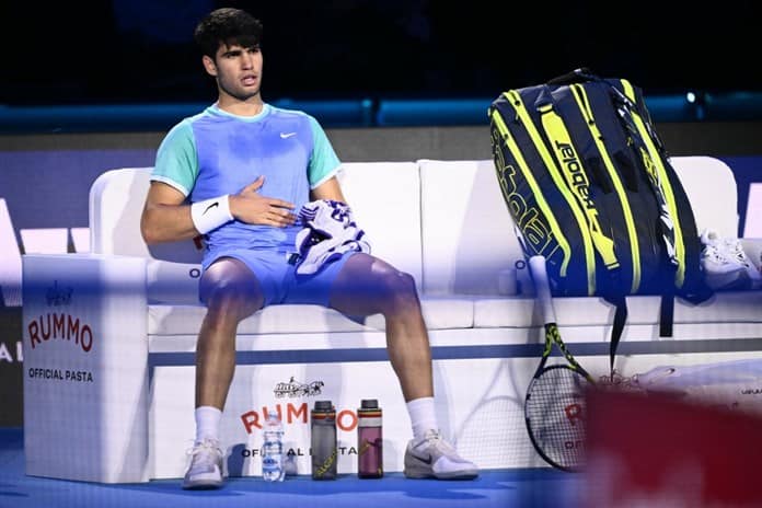 Un irreconocible Alcaraz pierde ante Ruud en su estreno en el Masters ATP