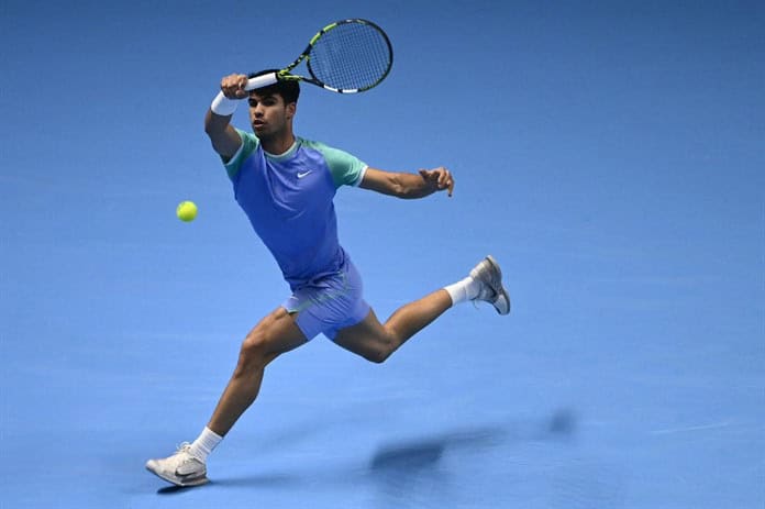 Un irreconocible Alcaraz pierde ante Ruud en su estreno en el Masters ATP