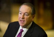 Trump elige al exgobernador Mike Huckabee como embajador en Israel