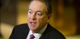 Trump elige al exgobernador Mike Huckabee como embajador en Israel