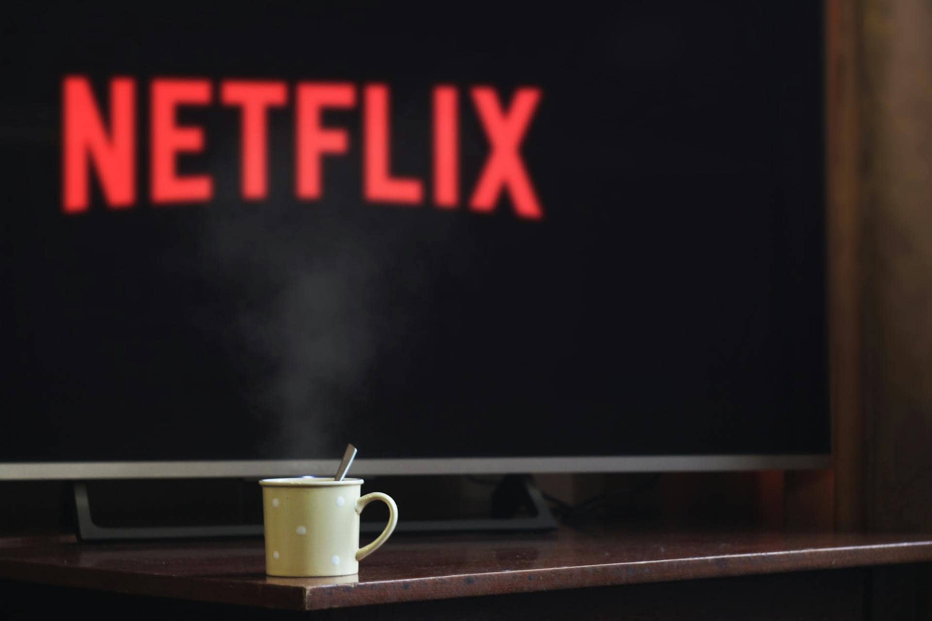 Más de la mitad de las nuevas suscripciones en Netflix son con anuncios, según informe