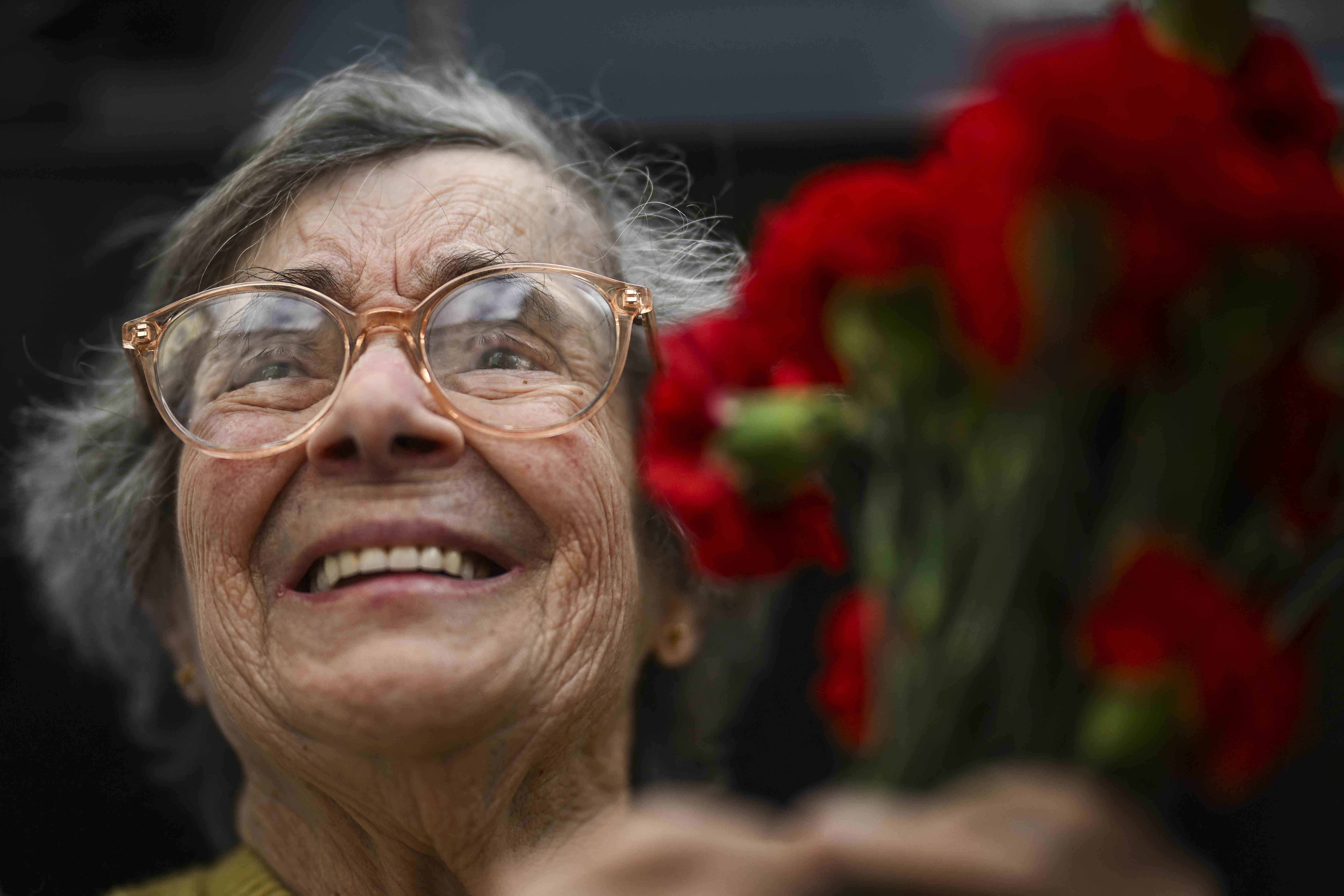 Fallece la dama de los claveles, símbolo de la revolución de 1974 en Portugal