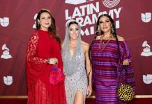 La moda conceptual y la originalidad dominan la alfombra de los Latin Grammy