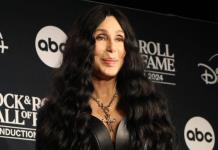 Cher confiesa que tuvo pensamientos suicidas durante su matrimonio con Sonny Bono