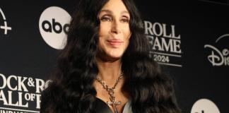 Cher confiesa que tuvo pensamientos suicidas durante su matrimonio con Sonny Bono